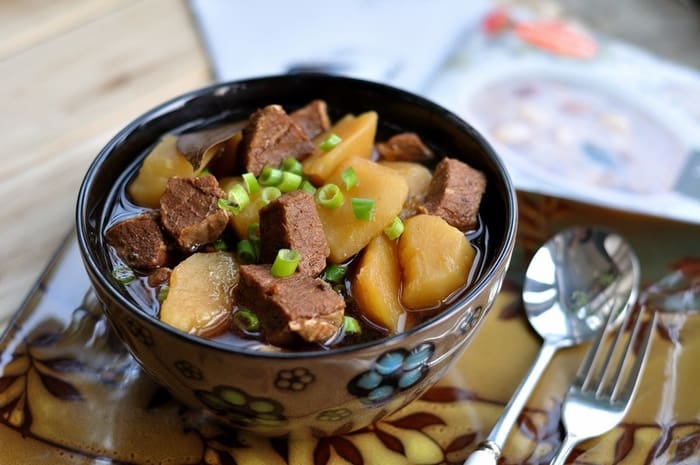 Bữa tối ngon cho cả gia đình với món khoai tây hầm thịt bò ngon úc 1 1543597508 8309 2 110041833