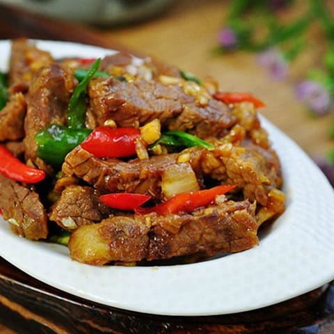 Bò Úc xào ớt cay cay thơm thơm đưa cơm cả nhà 1 recipe30822 cook step4 636619756959294737
