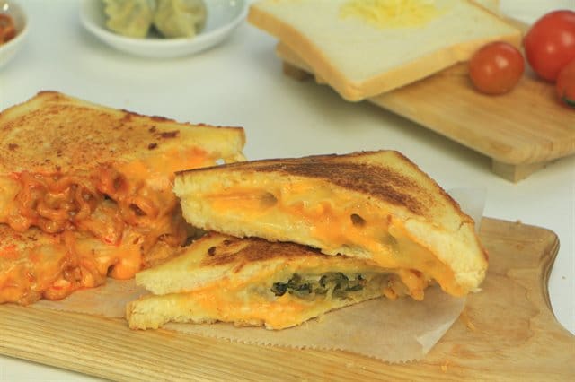 PHẠM GIA FOOD HƯỚNG DẪN BẠN CÁCH LÀM SANDWICH MANDU PHÔ MAI 1 21