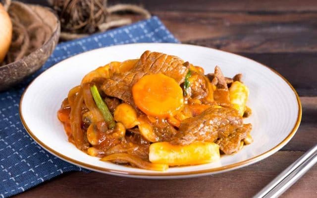 PHẠM GIA FOOD HƯỚNG DẪN BẠN CÁCH LÀM BÁNH GẠO XÀO THỊT BÒ 1 22 1