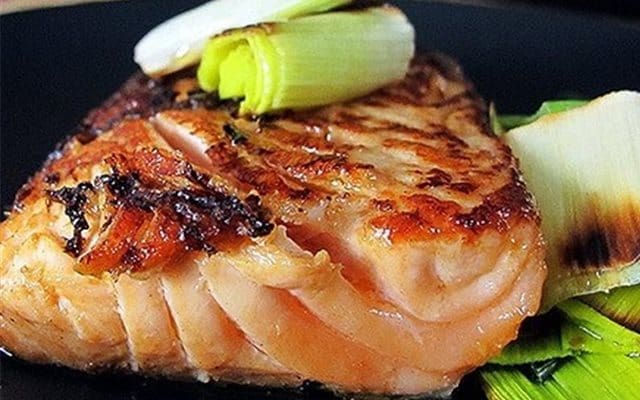 PHẠM GIA FOOD HƯỚNG DẪN BẠN CÁCH LÀM CÁ HỒI SỐT TƯƠNG GỪNG 1 13 2