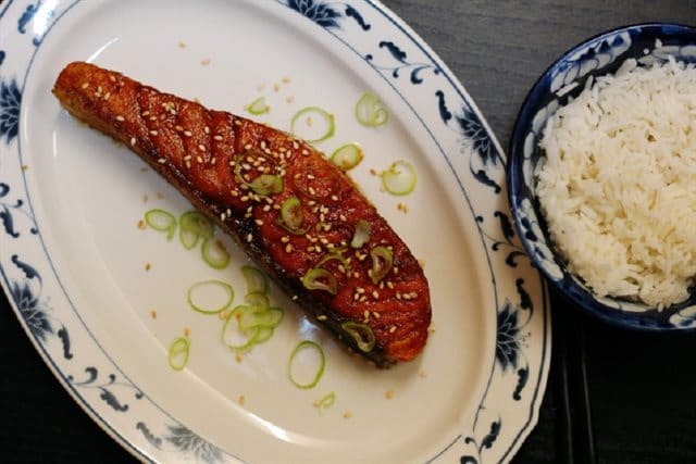 PHẠM GIA FOOD HƯỚNG DẪN BẠN CÁCH LÀM CÁ HỒI CHIÊN SỐT TERIYAKI 1 8 3