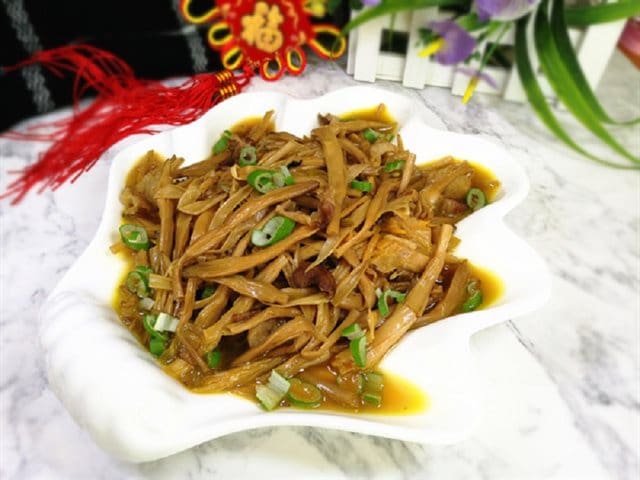 PHẠM GIA FOOD HƯỚNG DẪN BẠN CÁCH LÀM THỊT HEO XÀO HOA KIM CHÂM 1 2