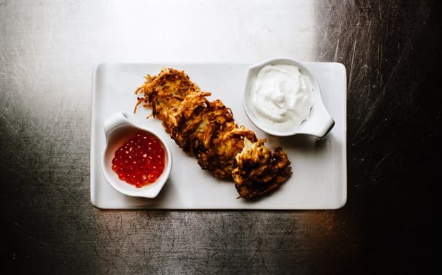PHẠM GIA FOOD HƯỚNG DẪN BẠN CÁCH LÀM BÁNH KHOAI TÂY HÀNH TÂY CHIÊN GIÒN 1 13 2
