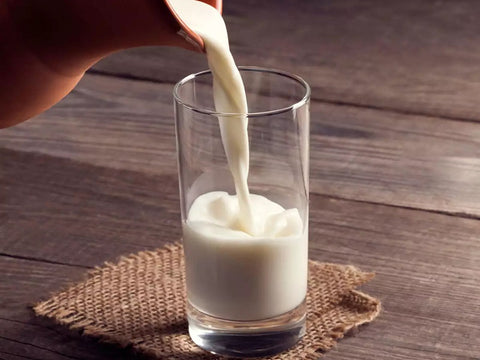 Sự khác biệt giữa kem sữa tươi và kem sữa đông hộp Cái nào phù hợp với bạn? 2 Sự khác biệt giữa kem sữa tươi và kem sữa đông hộp Cái nào phù hợp với bạn?
