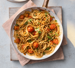 Mì Ý Sốt Cà Chua Cay Nóng Bỏng với Phô mai Mozzarella Putino